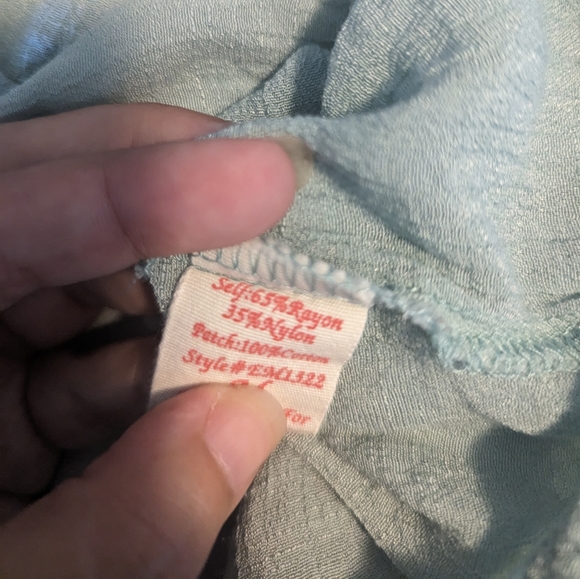 Foam green mint crop top size S with elastic bands light weight - Picture 5 of 5